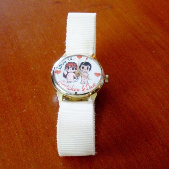 Vintage Love is... Kim Casali Watch Gretchen and Dave Figures White Cloth Strap - Picture 7 of 12